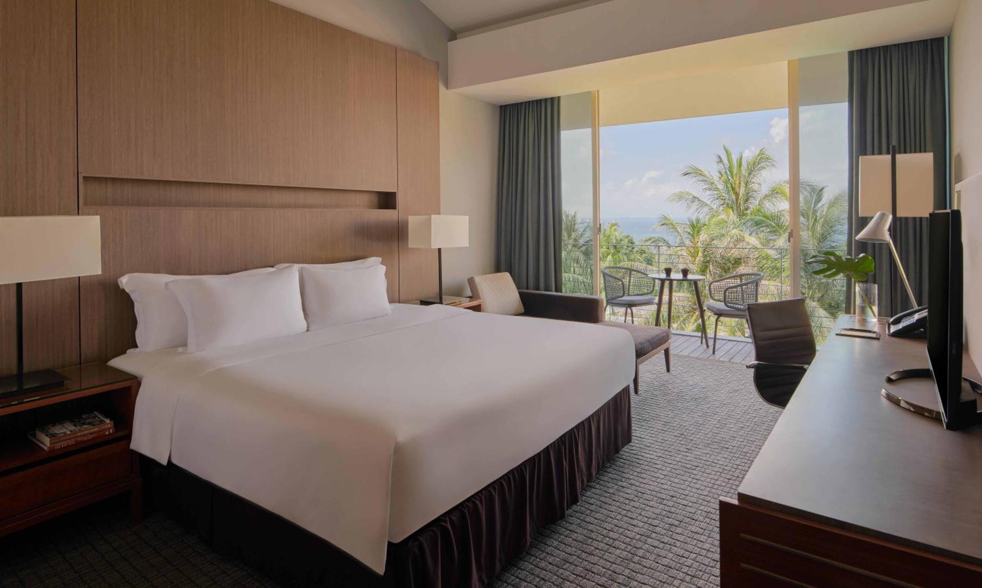 Premier King Room Balcony